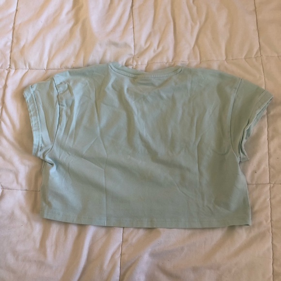 Cropped Gymshark Top - Picture 3 of 6